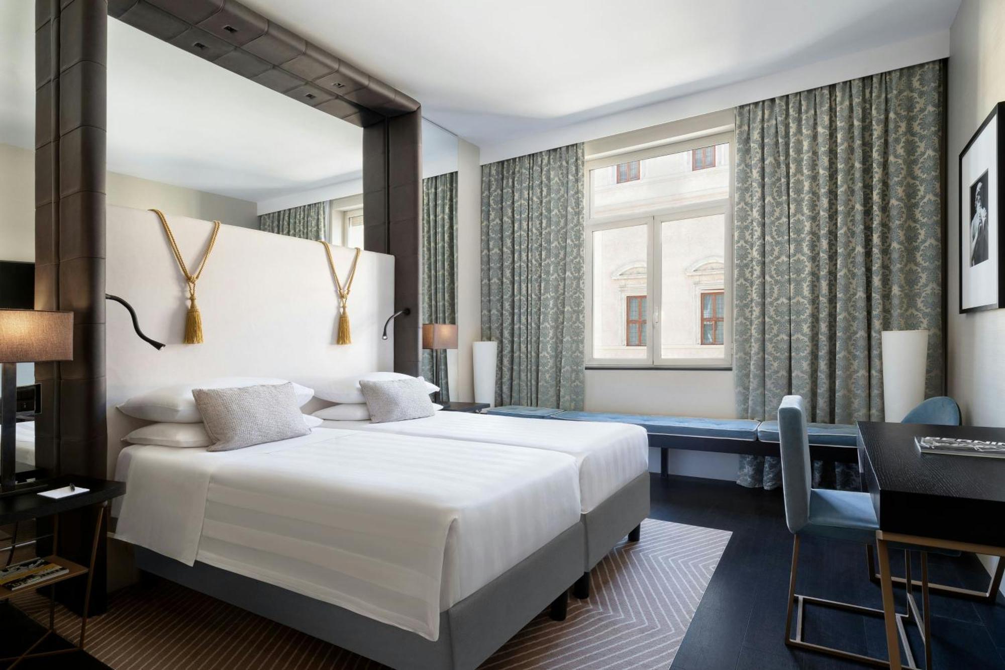 Sina Bernini Bristol, Autograph Collection Hotel Rome Exterior photo